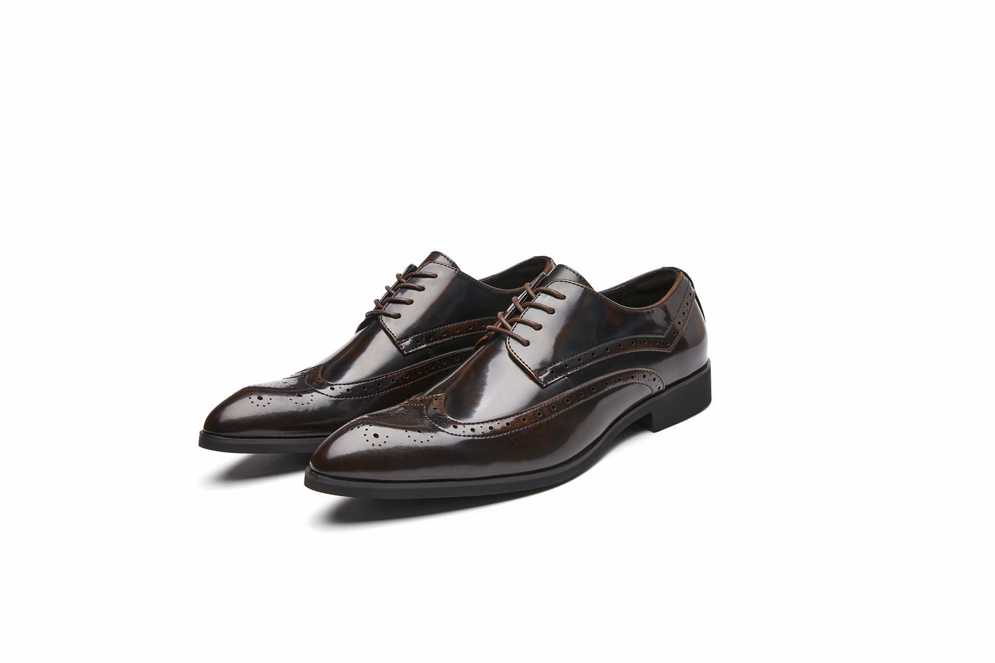 Men's British Brogue Leather Shoes with Carved Patterns