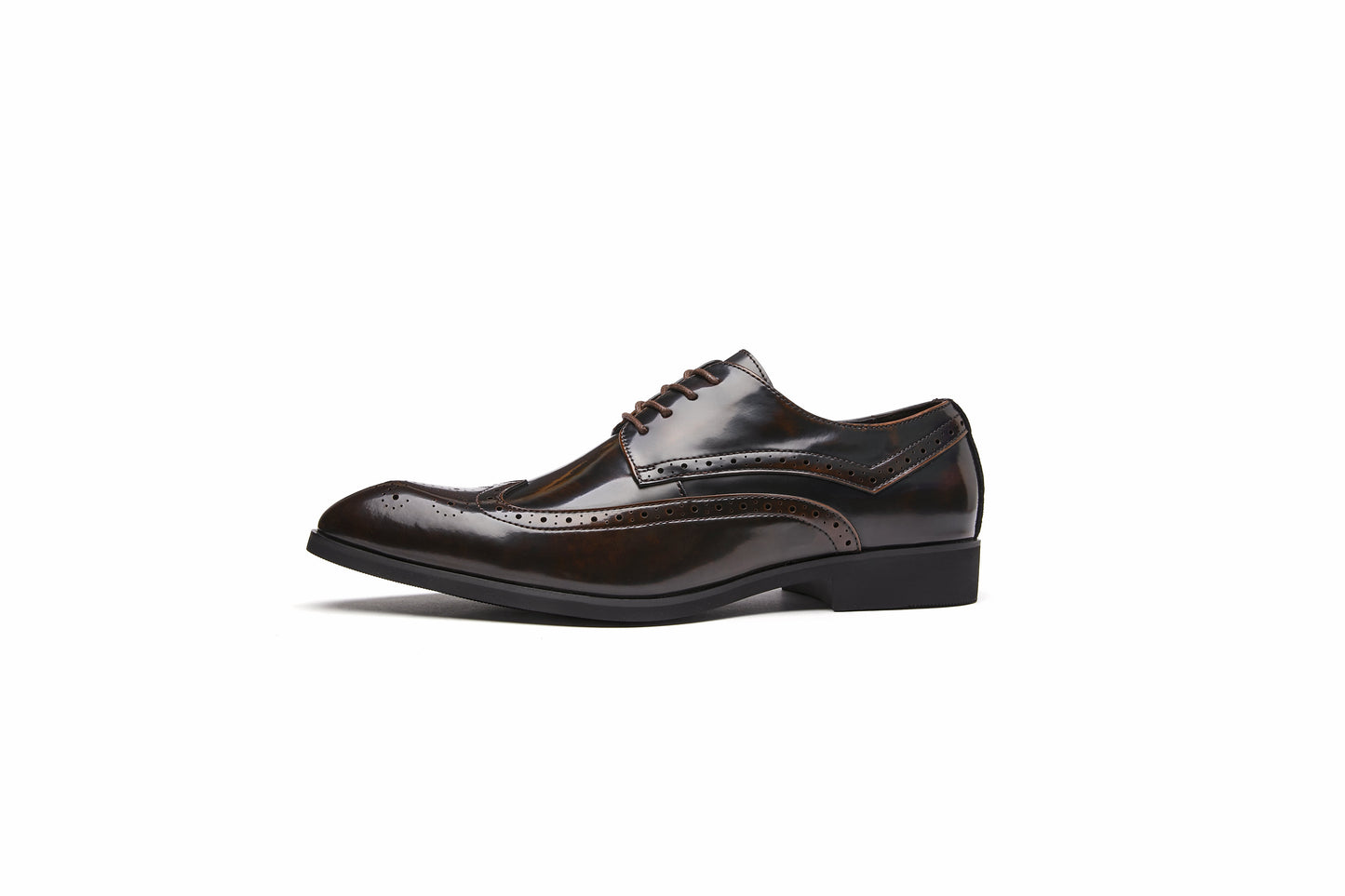 Men's British Brogue Leather Shoes with Carved Patterns